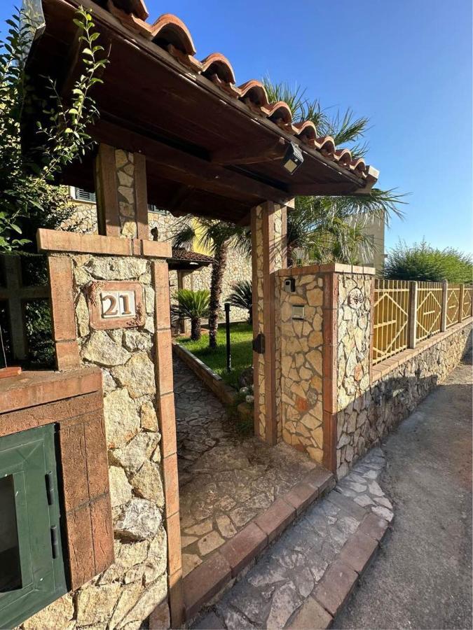 Apartamento Mary'S House SantʼEufemia Lamezia Exterior foto